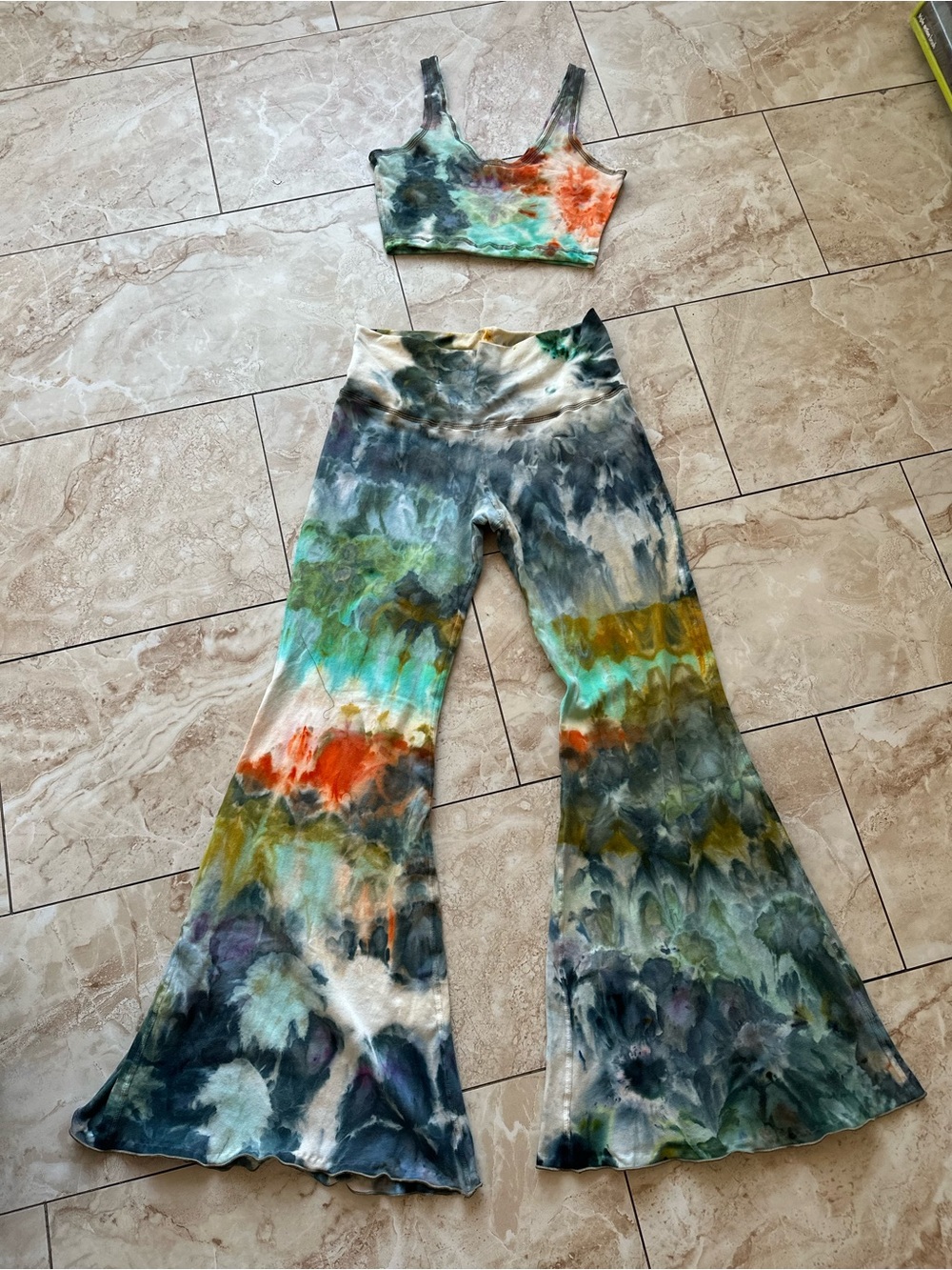 Tie-Dye cotton Crop Top & Flare Pants Set - Multicolor size large teeki fit - Picture 8 of 16